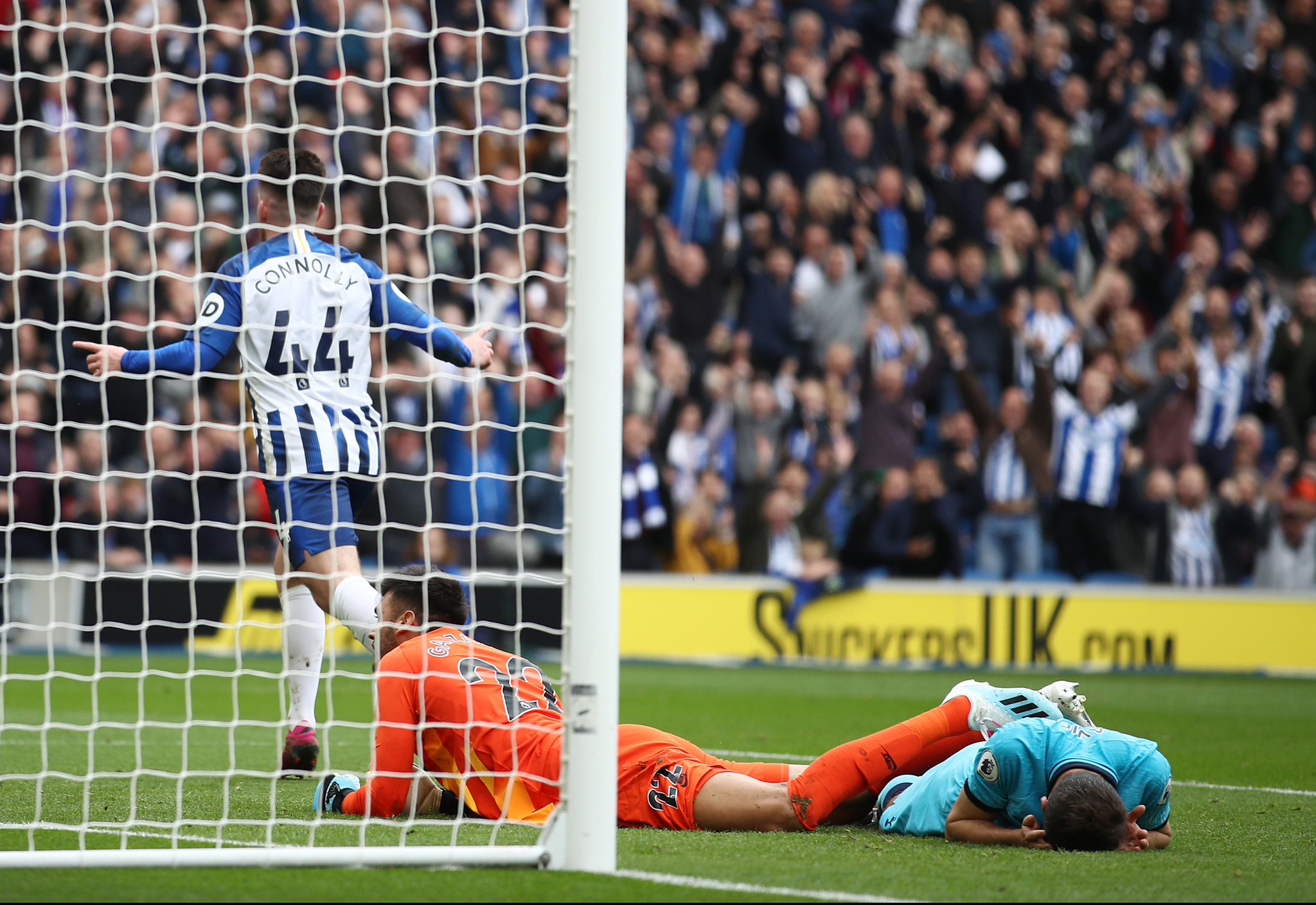 崔精凭借出 崔精凭借出