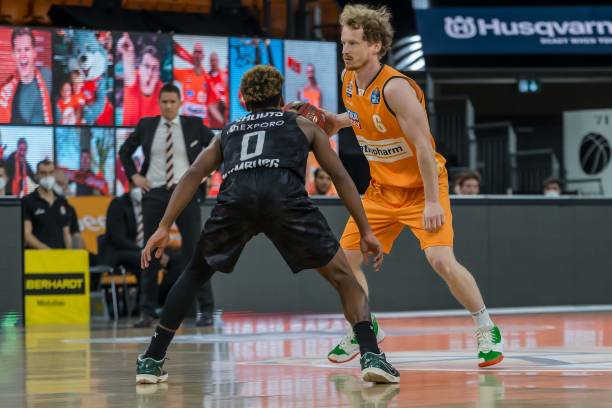 格兰足球的 格兰足球的