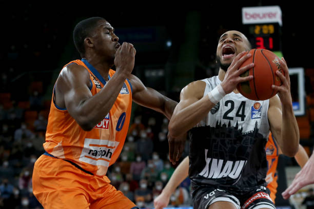 巴萨与利物 巴萨与利物