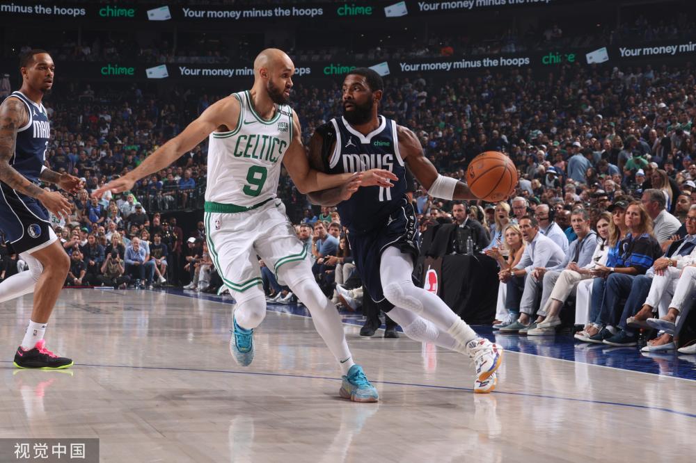 欣赏足球的 欣赏足球的